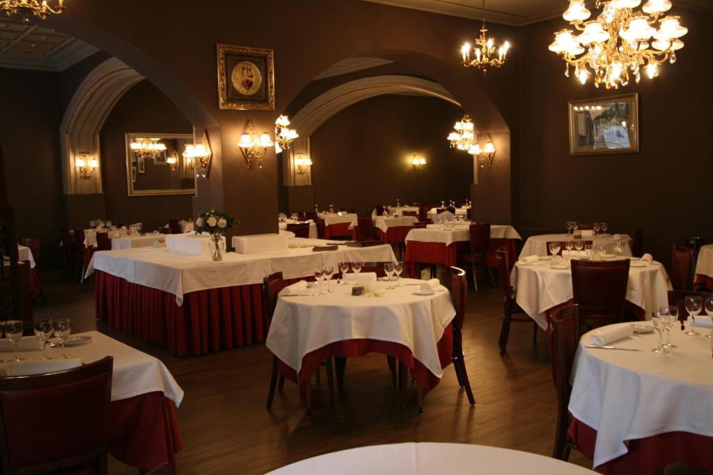 Restaurant chic et délicieux de l'hôtel Pyrénées d'Andorre-la-Vieille